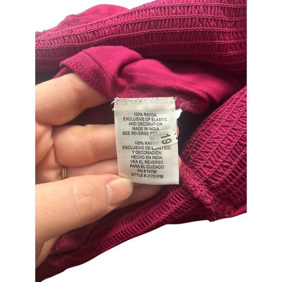 Patrons of Peace Rayon Magenta V-Neck Smocked Waist
Jumpsuit S - Picture 7 of 7